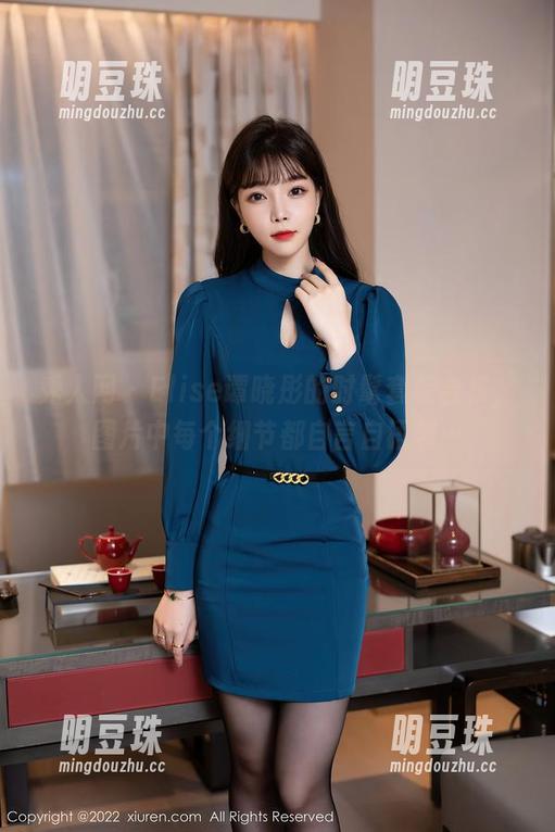 秀人网 - Elise谭晓彤的时髦套装合集，图片中每个细节都自言自语着…
