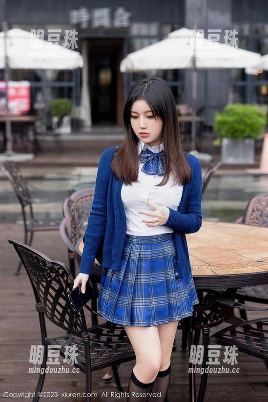 秀人网 - Elise谭晓彤的浴缸独白，免费图册在这里，别被水花吓到哦！