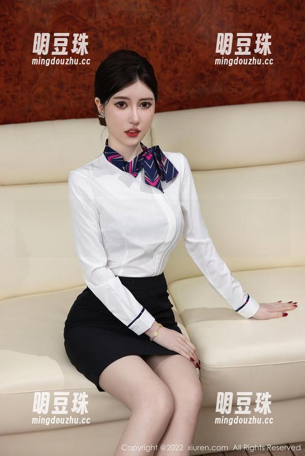 秀人网-小热巴 秀人网 - 小热巴的礼服套图,分享更多日常的奇趣