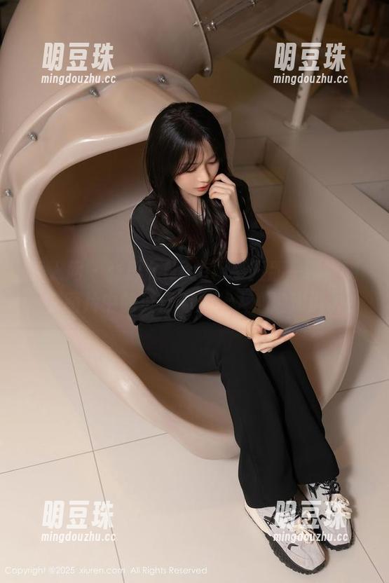 秀人网-张思允Nice 秀人网 - 张思允Nice水手服那一瞬,啊,图片中的波涛汹涌让人心潮澎湃。