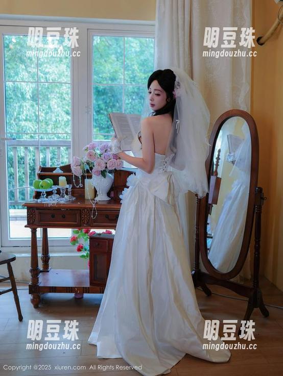 秀人网 - 圣诞和林文文的套图合辑：噢，这慵懒的假期过得何其美好