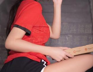 秀人网 – 清妙像是在对你做丝袜图片分享的邀请，敢不敢点进来看看？