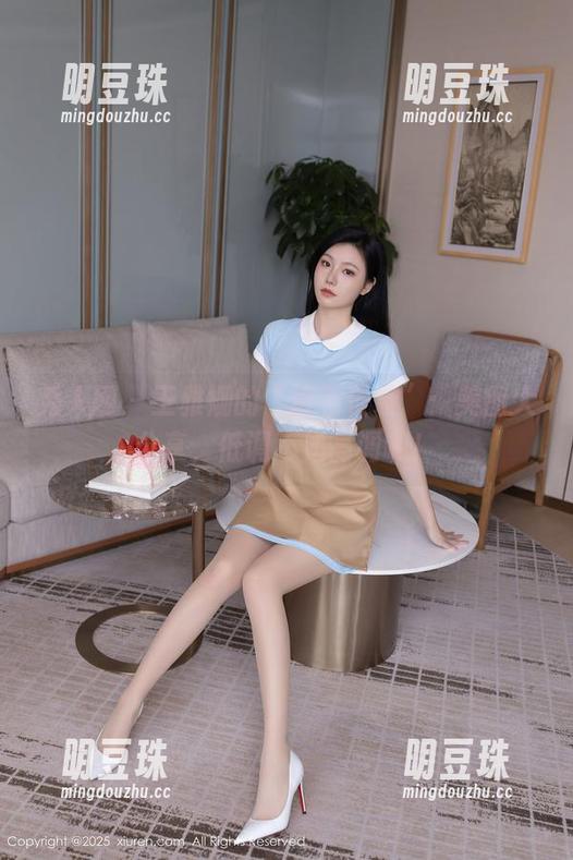 秀人网 - 王雅姗的“粉色侵袭”：美图大分享，低调不如高调啊！