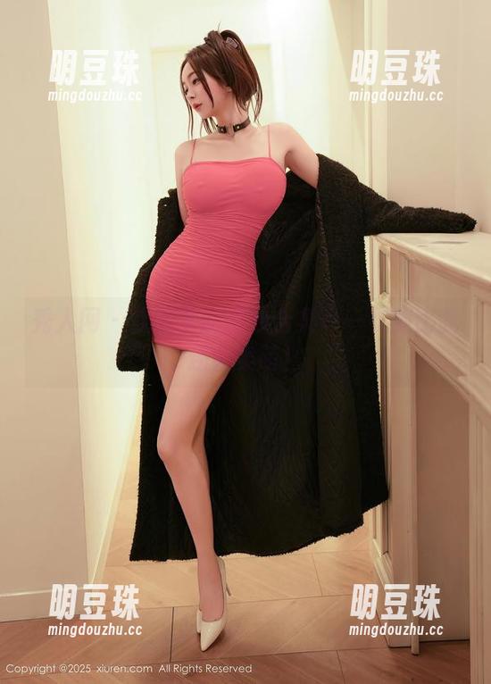 秀人网-软软子 秀人网 - 软软子的婚纱合集——衣服比我还会卖萌!