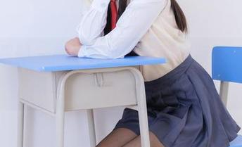 稚乖画册 – 高举吉他，赤西夜夜的少女们，哈哈，来分享这组图吧！