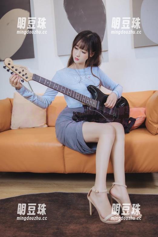 羽生三未 细节党注意!羽生三未的高清礼服写真集,藏了多少“小心思”?等你来搜索~
