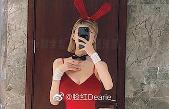微密圈 – 脸红Dearie的全套，意境感浓郁，图片让人时而迷失时而寻找。