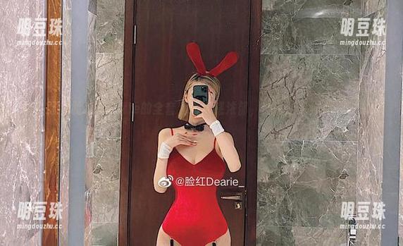 脸红Dearie 微密圈 - 脸红Dearie的全套,意境感浓郁,图片让人时而迷失时而寻找。