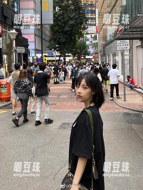 舞小喵来了，地狱王女的画像总让人惊呼，这创意没谁了！