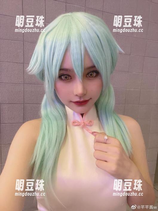 空姐变身！芊芊酱w在线图集，发现新大陆