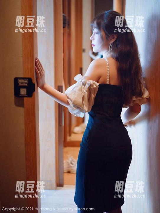 花漾show - 私拍小海臀Rena：海边风景与美图的完美尴尬