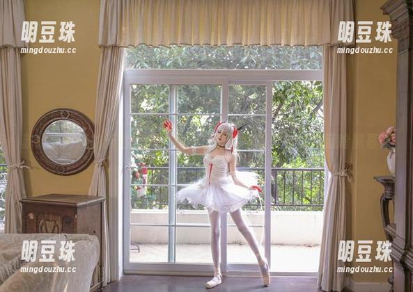 苏嫣嫣阿姨的天台美图，真心想知道这背景有没有藏啥黑幕？