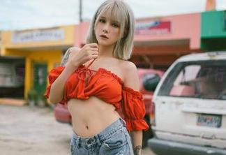 菠萝社 – 夏美酱，剧情中总有些小火花，盘明了行不行？