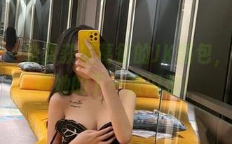 微密圈 – 免费获取葛征的JK图包，真心期待她的下一张闪现！