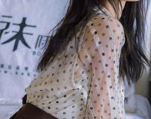 袜啵啵 – 芝士的高清体操服：“这一抹亮色，一秒就吸睛”