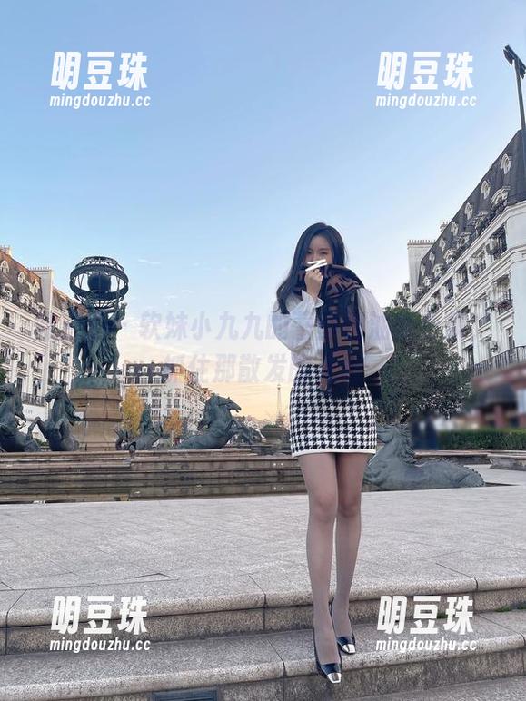 微密圈 - 软妹小九九的蕾丝裙油亮合集，抓住那散发的光辉