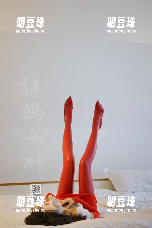 辣妈女神 微密圈 - 你这是在拍最新写真集《学姐》,还是在秀出辣妈女神的人设?