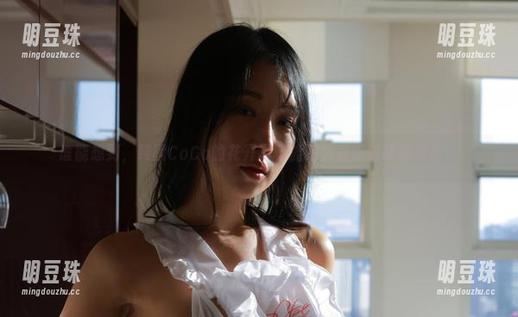 谁能想到，韩国CoCo的花开写真能把我看得眼睛都花了。